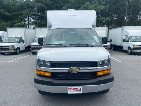 New 2025 Chevrolet Express 3500 w/ Power Convenience Package image 14