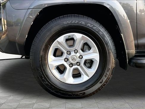 Used 2017 Toyota 4Runner SR5 Premium RWD image 22