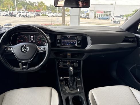 Used 2020 Volkswagen Jetta R-Line FWD image 29