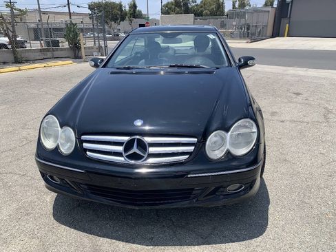 Used 2008 Mercedes-Benz CLK 350 Coupe image 4