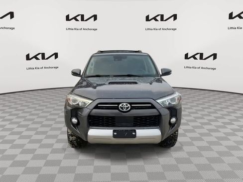 Used 2020 Toyota 4Runner TRD Off-Road Premium image 3