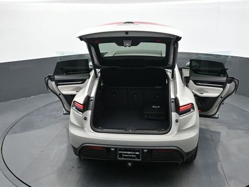 New 2026 Porsche Macan 4S Electric AWD/4WD image 29