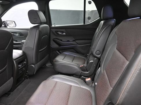 Used 2023 Chevrolet Traverse High Country AWD/4WD image 14