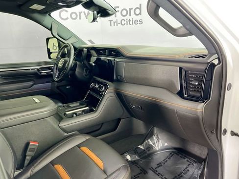 Used 2025 GMC Sierra 3500 AT4 w/ AT4 Premium Plus Package image 30