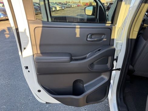 New 2026 Nissan Frontier SV image 17