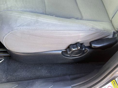 Used 2016 Toyota Tacoma SR5 image 13