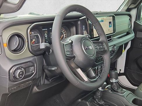 New 2026 Jeep Gladiator Mojave AWD/4WD image 3