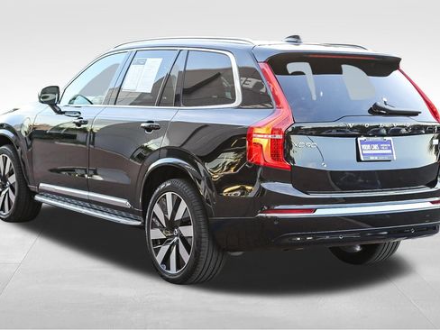 Used 2023 Volvo XC90 T8 Ultimate image 7