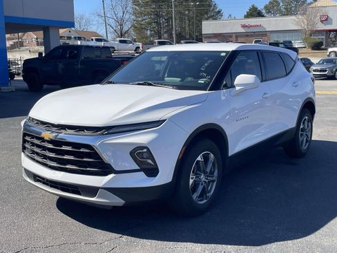 Used 2023 Chevrolet Blazer LT image 7