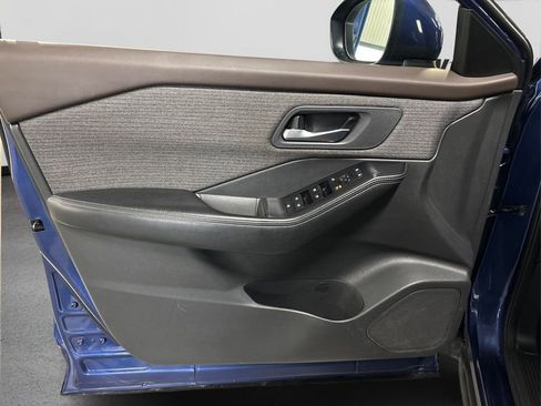 Certified 2023 Nissan Rogue SV image 22