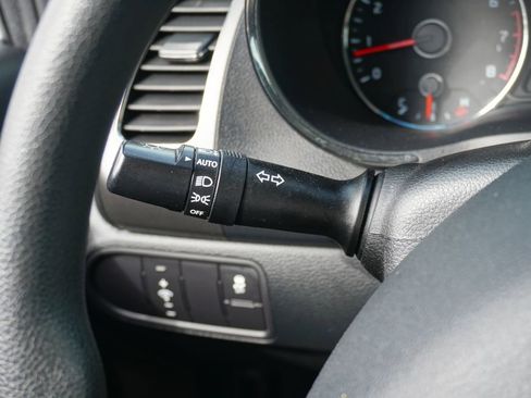 Used 2018 Kia Forte LX w/ LX Popular Package image 17