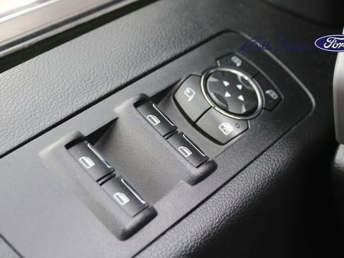 Used 2016 Ford F150 Platinum w/ Equipment Group 701A Luxury image 22