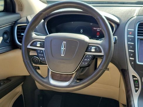 Used 2020 Lincoln Nautilus Reserve FWD image 20