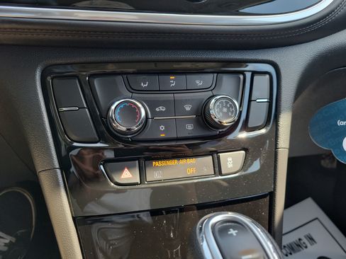 Certified 2022 Buick Encore Preferred w/ Safety Package FWD image 23