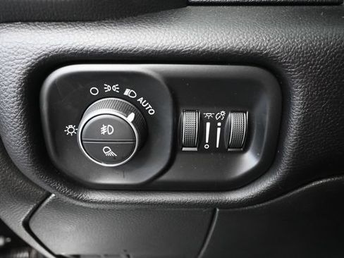 Used 2022 RAM 3500 Laramie AWD/4WD image 17