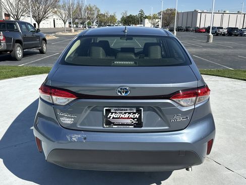Used 2023 Toyota Corolla LE image 9