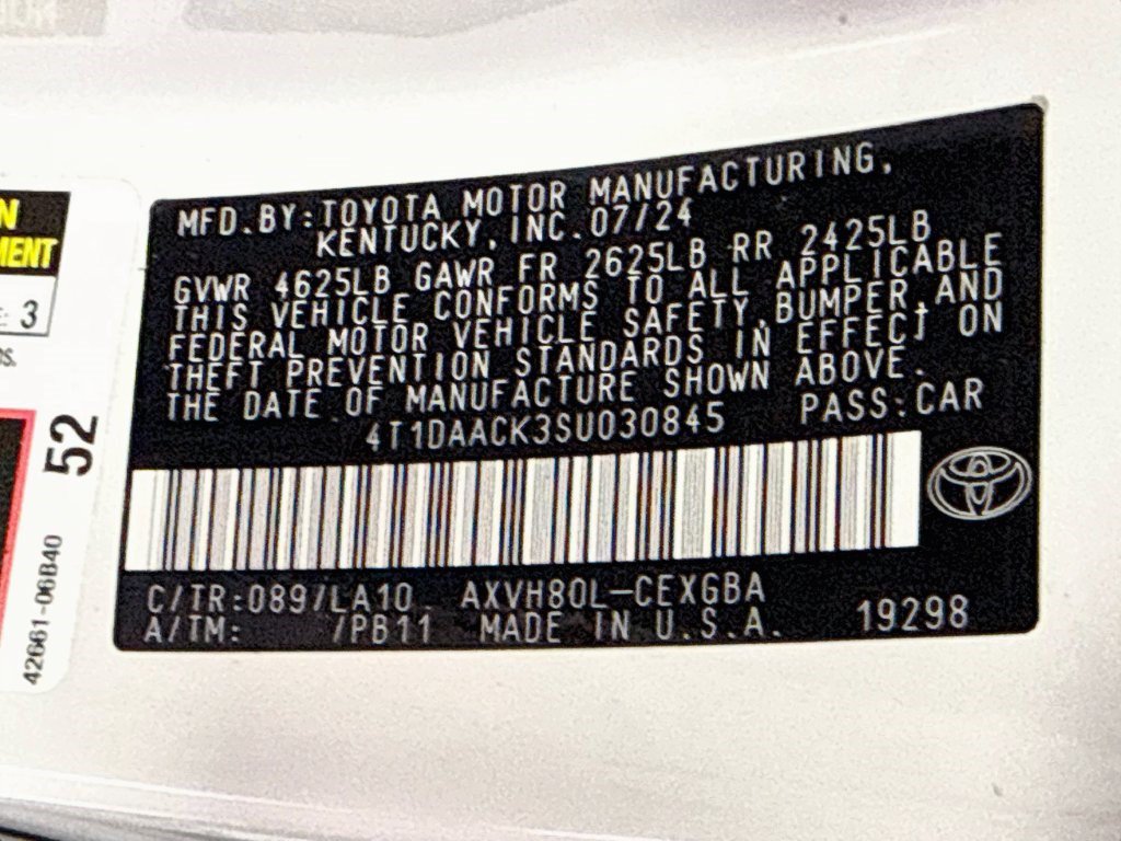 Used 2025 Toyota Camry XLE FWD image 39