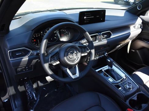 New 2025 MAZDA CX-5 Signature image 19