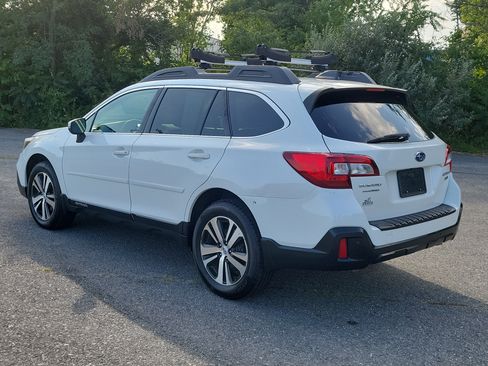 Used 2019 Subaru Outback 3.6R Limited AWD/4WD image 7