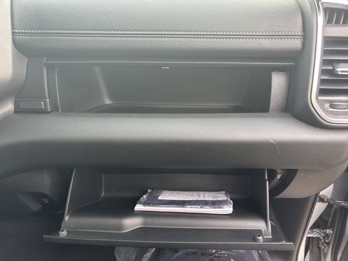 Used 2025 RAM 1500 Laramie image 36