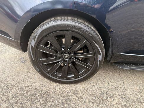 Used 2023 Land Rover Range Rover SE image 5