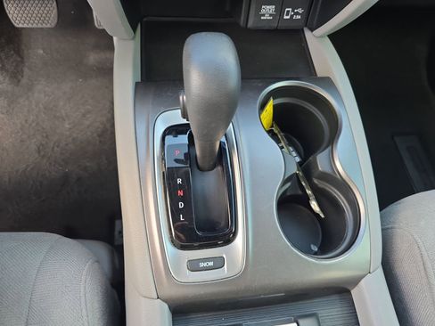 Used 2020 Honda Pilot EX image 19