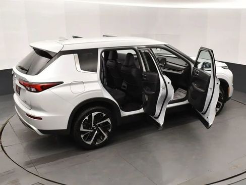 Used 2024 Mitsubishi Outlander FWD image 6