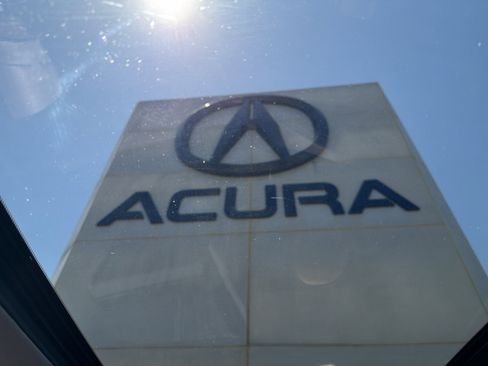 Certified 2022 Acura MDX SH-AWD w/ Advance Package image 2