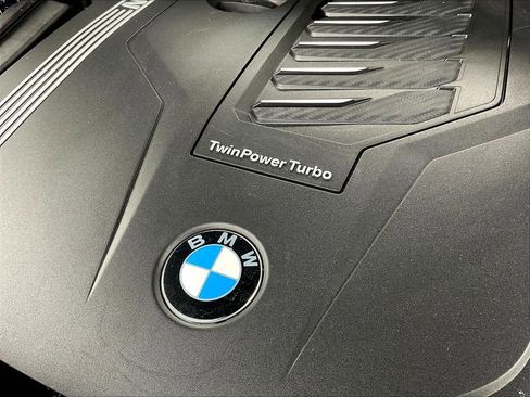 Used 2022 BMW X5 xDrive40i w/ Premium Package AWD/4WD image 31