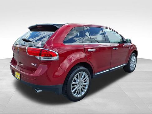 Used 2015 Lincoln MKX FWD w/ Equipment Group 102A image 11