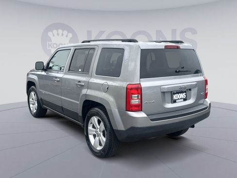 Used 2014 Jeep Patriot Latitude w/ Sun/Sound Group AWD/4WD image 14