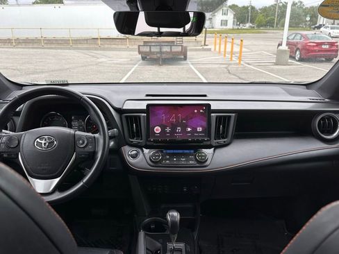 Used 2018 Toyota RAV4 SE w/ Power Extra Value Package AWD/4WD image 30