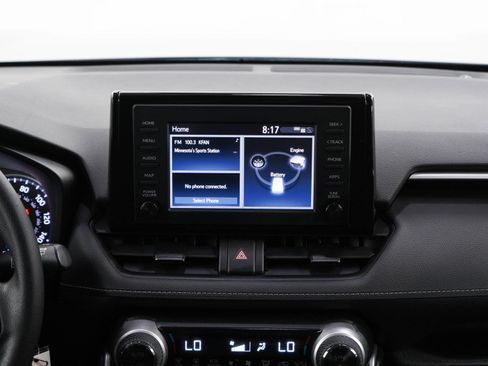 Used 2019 Toyota RAV4 LE w/ Carpet Mat Package AWD/4WD image 15