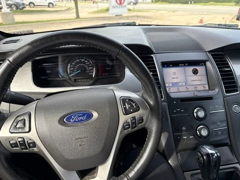 Used 2019 Ford Taurus SEL w/ Equipment Group 201A FWD image 19
