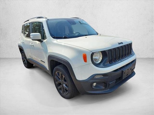 Used 2017 Jeep Renegade Altitude w/ Advanced Technology Group AWD/4WD image 3