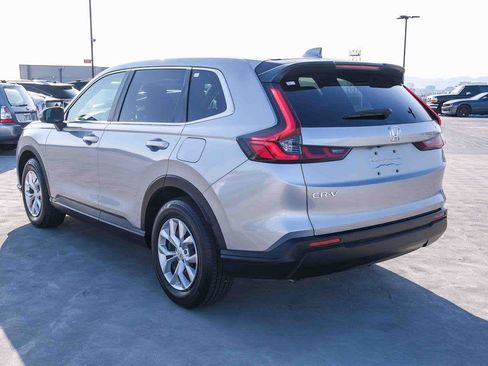 Used 2025 Honda CR-V LX image 6