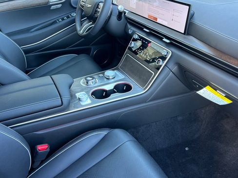 New 2026 Genesis GV80 2.5T Prestige image 19