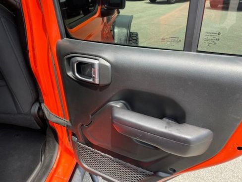Used 2018 Jeep Wrangler Unlimited Sport S AWD/4WD image 55