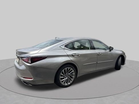 Used 2019 Lexus ES 350 Ultra Luxury FWD image 10