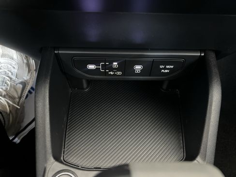Used 2025 Kia K4 FWD image 17