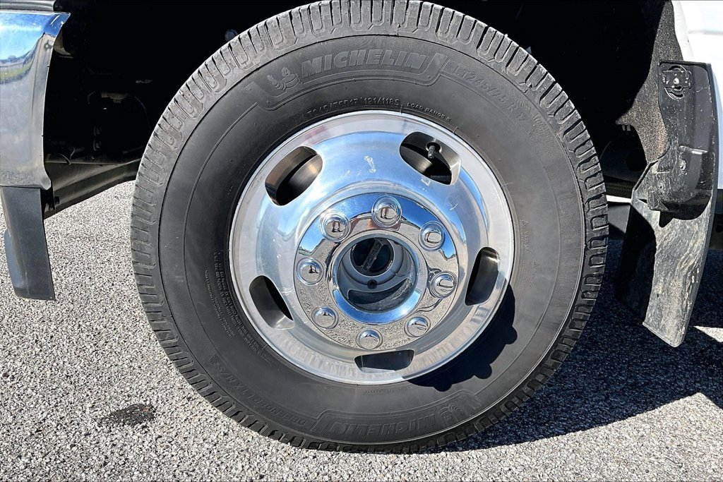 Used 2023 Ford F350 Lariat w/ Camper Package AWD/4WD image 9