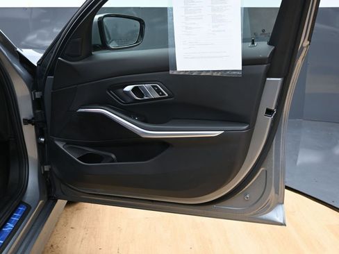 Used 2023 BMW 330i xDrive 330i xDrive w/ Driving Assistance Package image 36