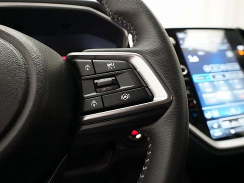 Used 2025 Subaru Ascent Premium image 19