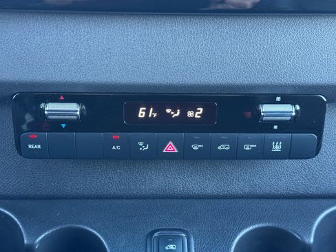 Used 2023 Mercedes-Benz Sprinter 2500 w/ Parking Package image 28