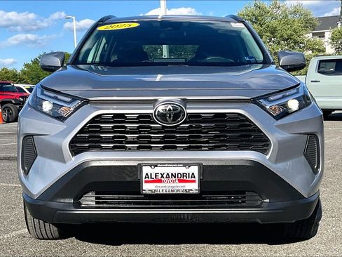 Used 2025 Toyota RAV4 XLE image 3