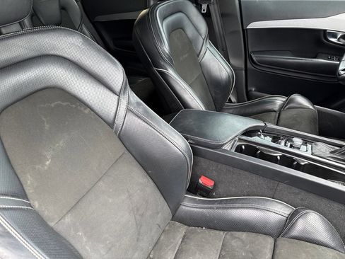 Used 2018 Volvo XC90 T5 R-Design w/ Convenience Package FWD image 23