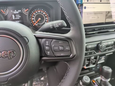 New 2026 Jeep Gladiator Sport AWD/4WD image 24