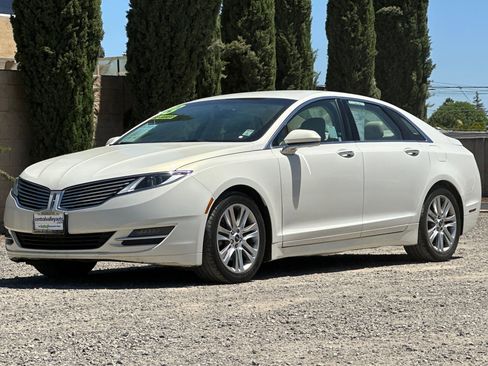 Used 2013 Lincoln MKZ FWD image 8