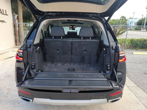 Used 2026 BMW X7 xDrive40i AWD/4WD image 16