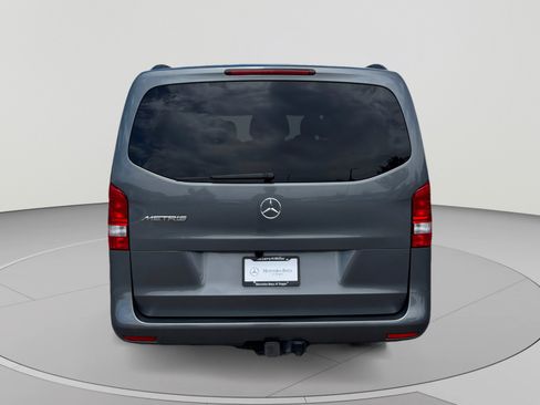 Used 2023 Mercedes-Benz Metris Passenger image 4